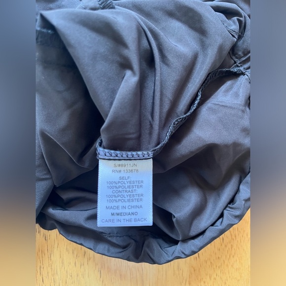 Love Tree windbreaker Medium full zip with drawstring hood & rib/color block NWT - Picture 4 of 6